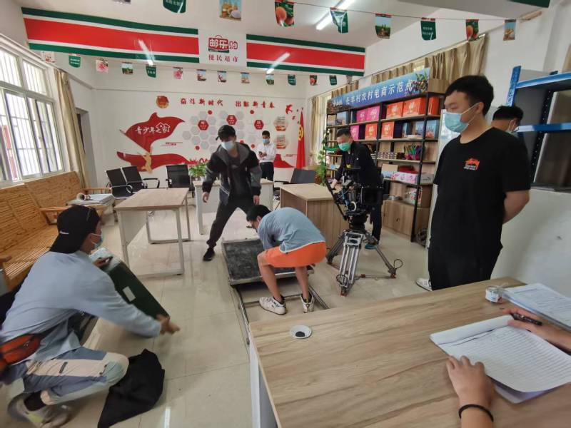 追星女孩心理学分析报告：迁安市广告片拍摄公司揭秘饭圈应援式传播逻辑